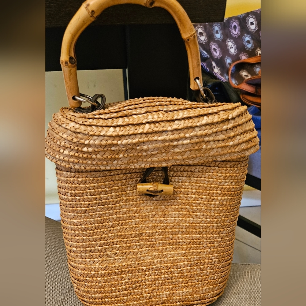 Victoria's Secret small straw tote